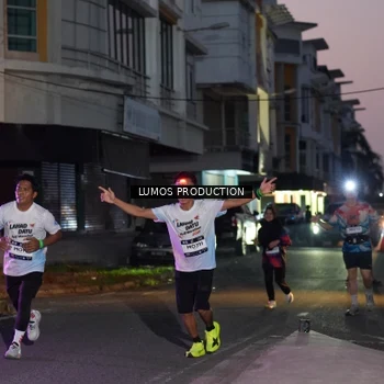 Runner Photo 7988283