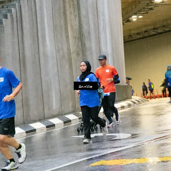Runner Photo 7988299