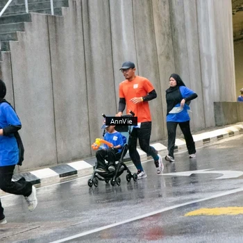 Runner Photo 7988311