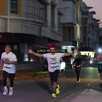 Runner Photo 7988320