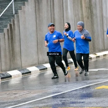 Runner Photo 7988329