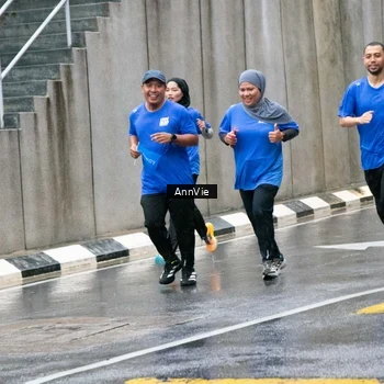 Runner Photo 7988339