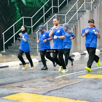 Runner Photo 7988342