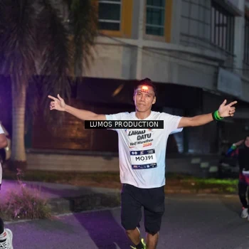 Runner Photo 7988354