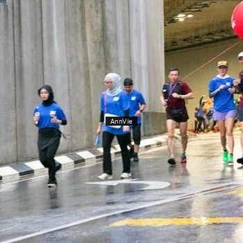 Runner Photo 7988398