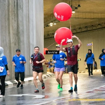 Runner Photo 7988399