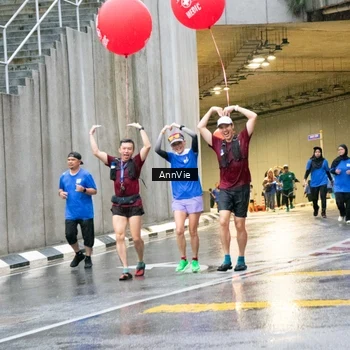 Runner Photo 7988410