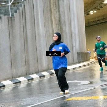 Runner Photo 7988430