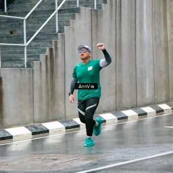 Runner Photo 7988441