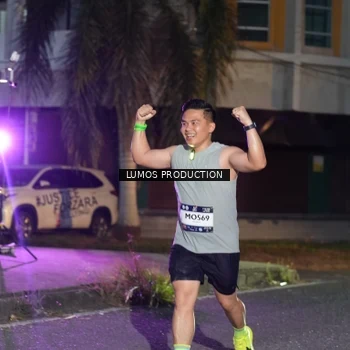 Runner Photo 7988466
