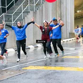 Runner Photo 7988469