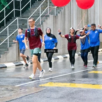 Runner Photo 7988473