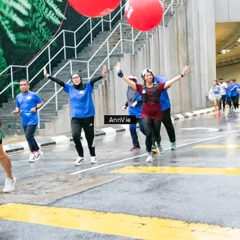Runner Photo 7988478