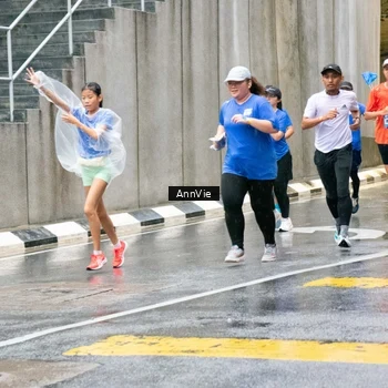 Runner Photo 7988495