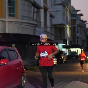 Runner Photo 7988513