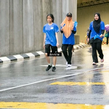 Runner Photo 7988521