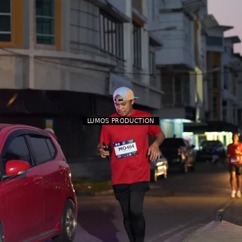 Runner Photo 7988524