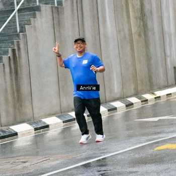 Runner Photo 7988552