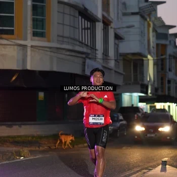 Runner Photo 7988596
