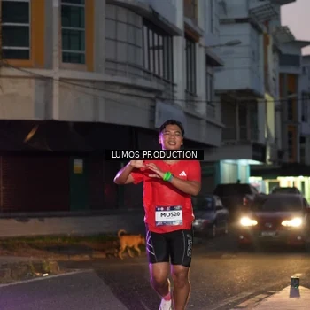 Runner Photo 7988599