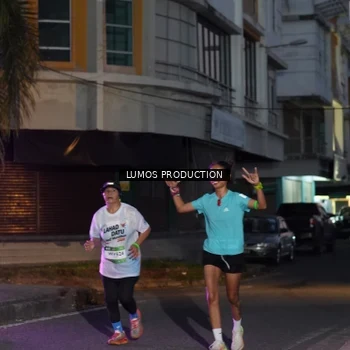 Runner Photo 7988762