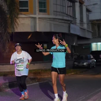 Runner Photo 7988764