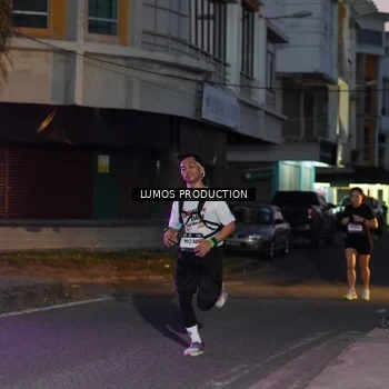 Runner Photo 7988849