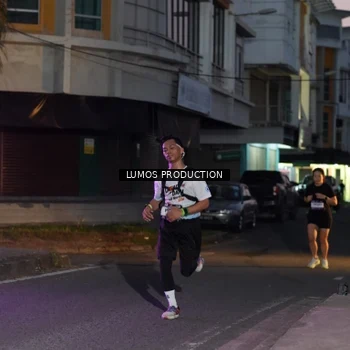 Runner Photo 7988853