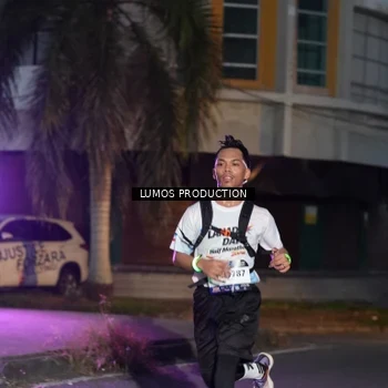 Runner Photo 7988871