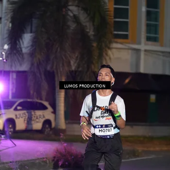 Runner Photo 7988874