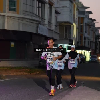 Runner Photo 7988905