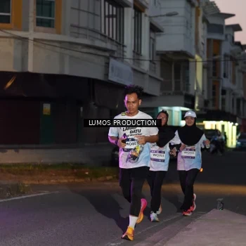 Runner Photo 7988916