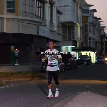 Runner Photo 7988969