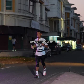 Runner Photo 7988972