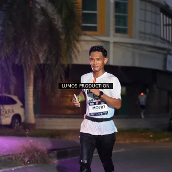 Runner Photo 7988989