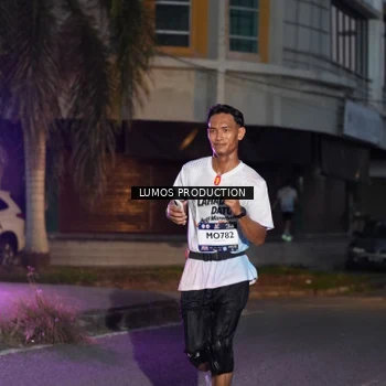 Runner Photo 7988990