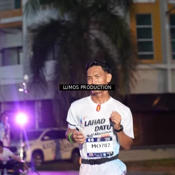 Runner Photo 7989003