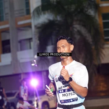 Runner Photo 7989009