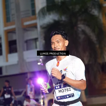 Runner Photo 7989011