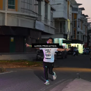 Runner Photo 7989022