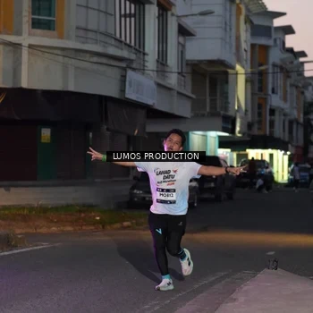 Runner Photo 7989025