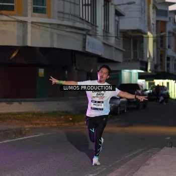 Runner Photo 7989028