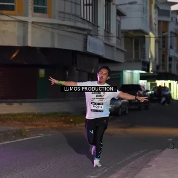 Runner Photo 7989032