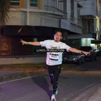 Runner Photo 7989039