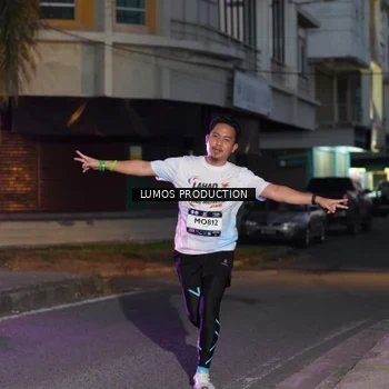 Runner Photo 7989042