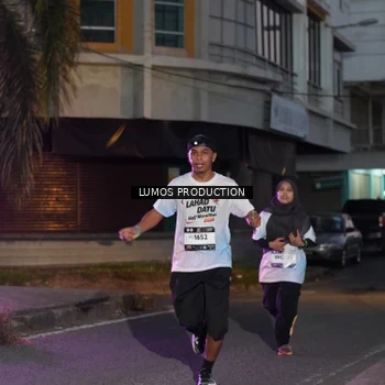 Runner Photo 7989144