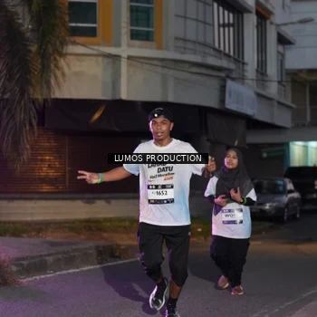 Runner Photo 7989146