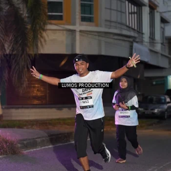 Runner Photo 7989153