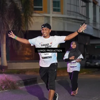 Runner Photo 7989164