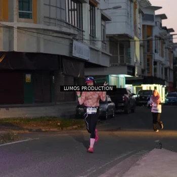 Runner Photo 7989199